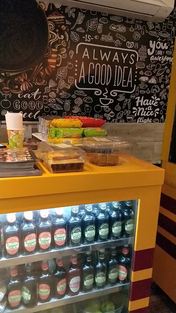 Emirates Tea interior